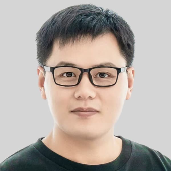 刘真