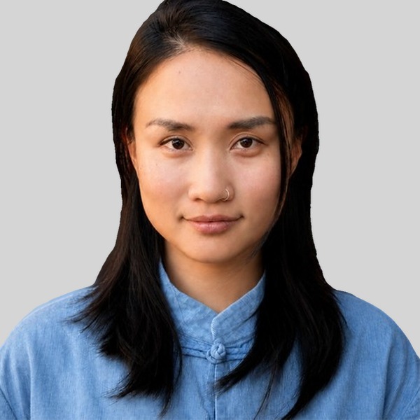 Mia Deng